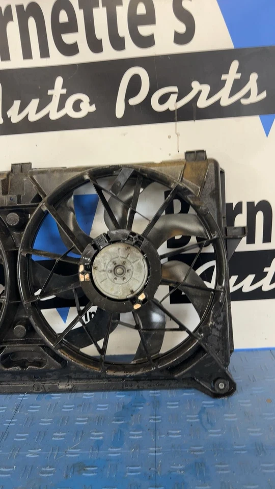 07-13 CHEVY SILVERADO 1500 Electric Cooling Fan Assy W/o Tow Pkg Oe# 15780788 Foto 3 de 4