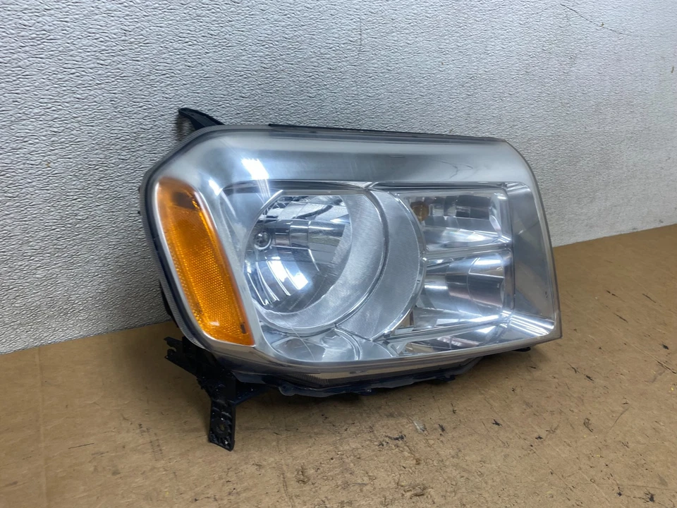 Faro halógeno lateral derecho pasajero Honda Pilot 2013 a 2015 TYC T5296 DW Foto 3 de 4