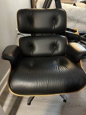 Herman Miller Eames Lounge Chair and Ottoman, Walnut  Black Leather