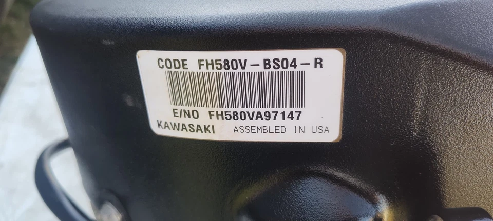 John Deere Gt235 LX280 LX288 18HP Kawasaki V-Twin FH580V Engine WITH Muffler - Image 2 of 4