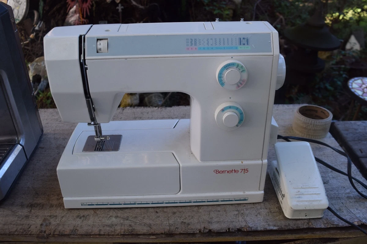 Bernette 715 by Bernina Sewing Machine 200B W/Pedal