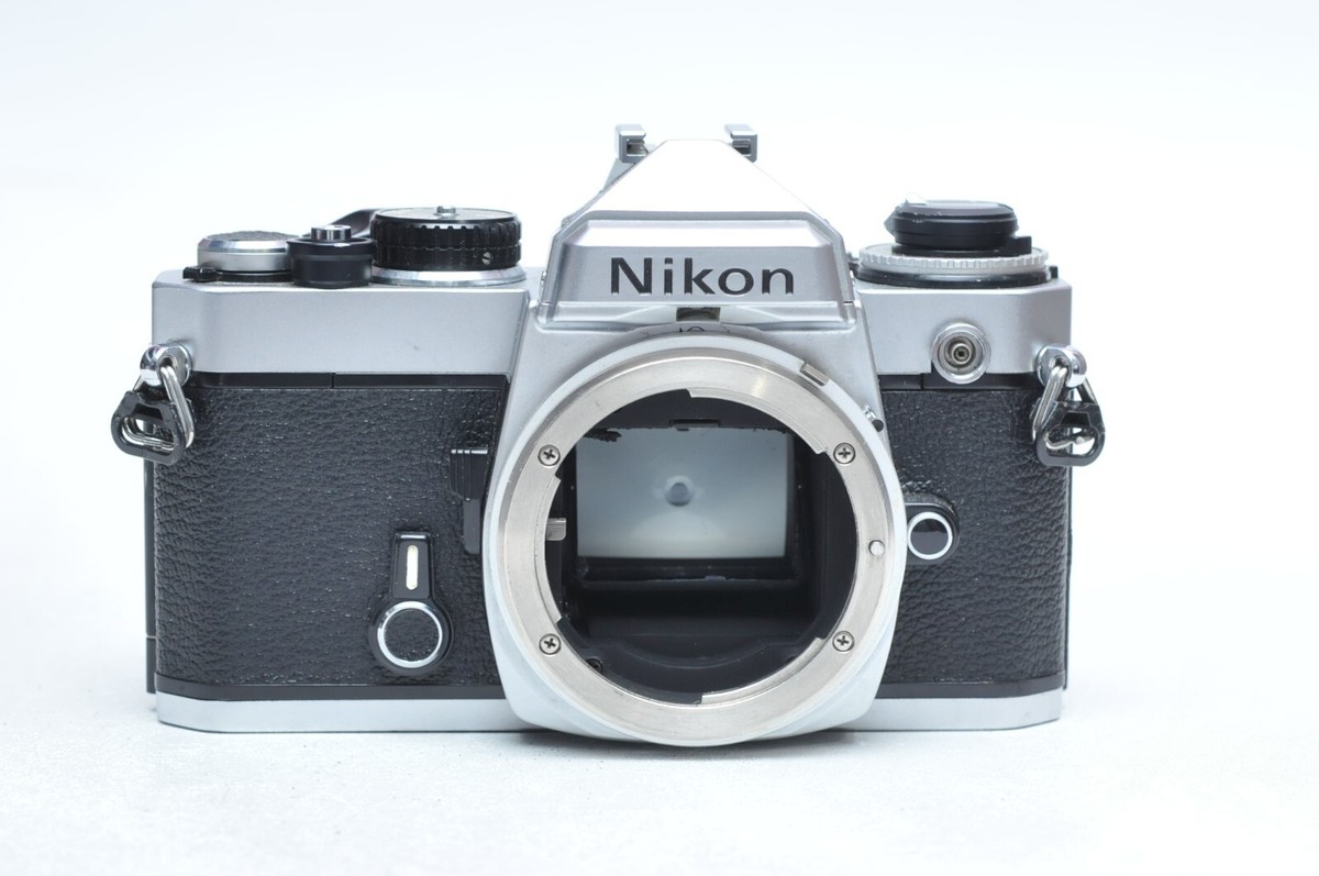 NIKON　FE Amazon.com : Black Nikon FE SLR film camera (Renewed