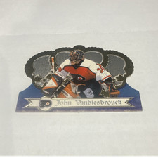 Pacific 1999-00 Crown Royale John Vanbiesbrouck Die-Cut #106 Flyers NHL Card