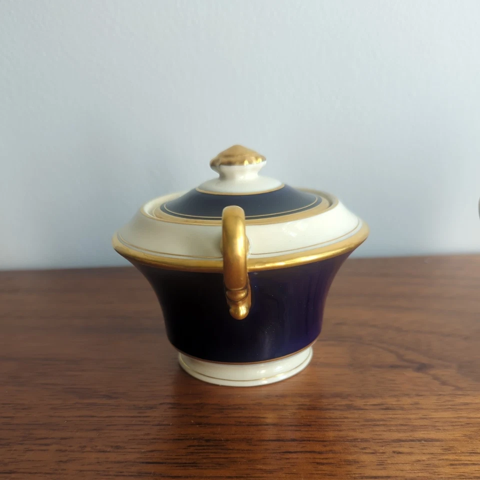 Crema Syracuse China Marfil Antiguo Corte Real y Azúcar con Tapa EE. UU. De Colección Foto 3 de 4