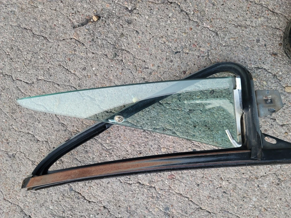 Dodge Pickup 1972 1973 1974 1975 1977 ventana de ventilación rara tintada derecha D100 D200 Foto 3 de 4