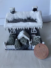 NWT Ragon House Lighted Black Manor Christmas House WS218472