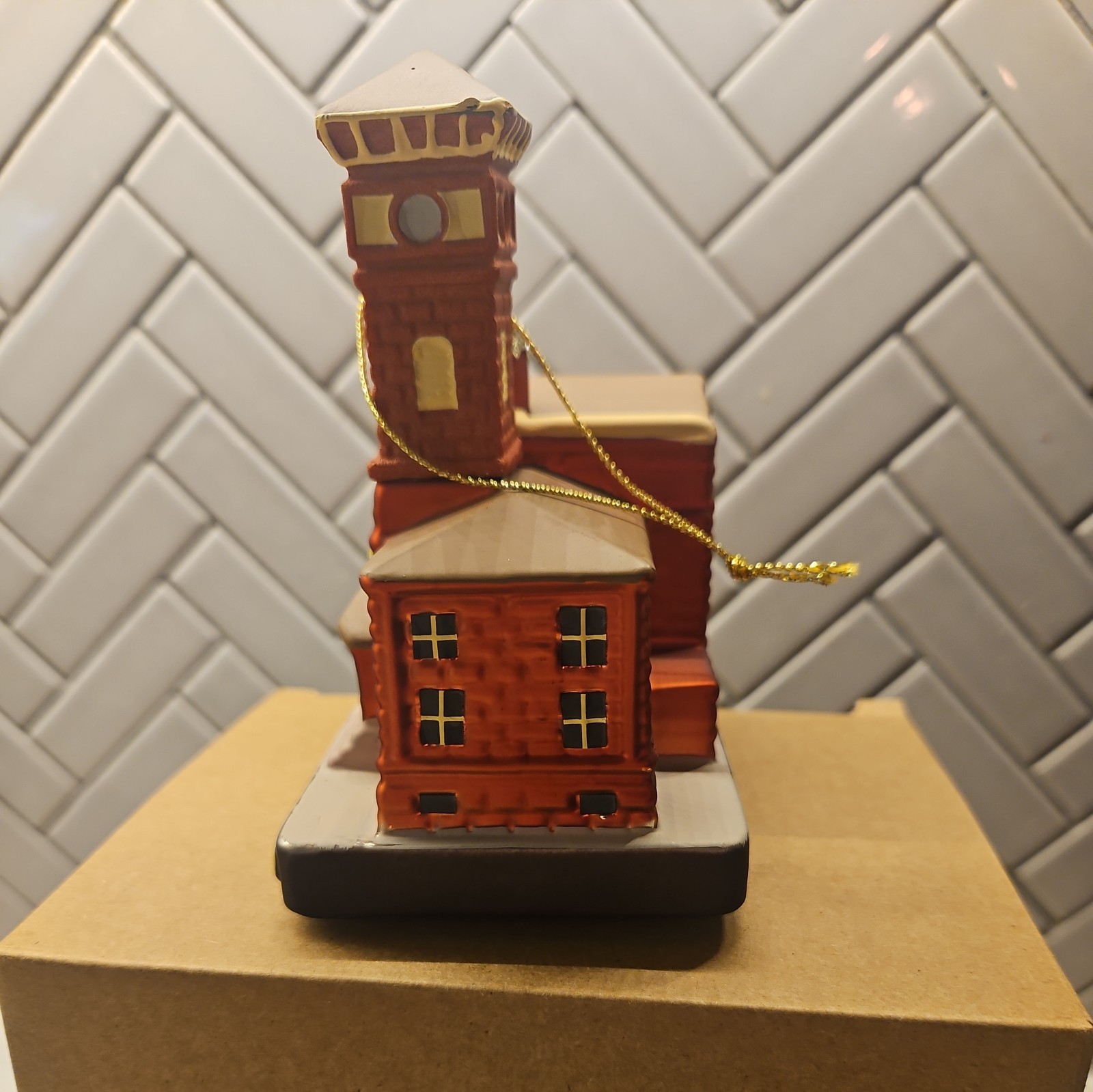 Fuente JC newman El Roloj Cigar Factory Ornament Brand New