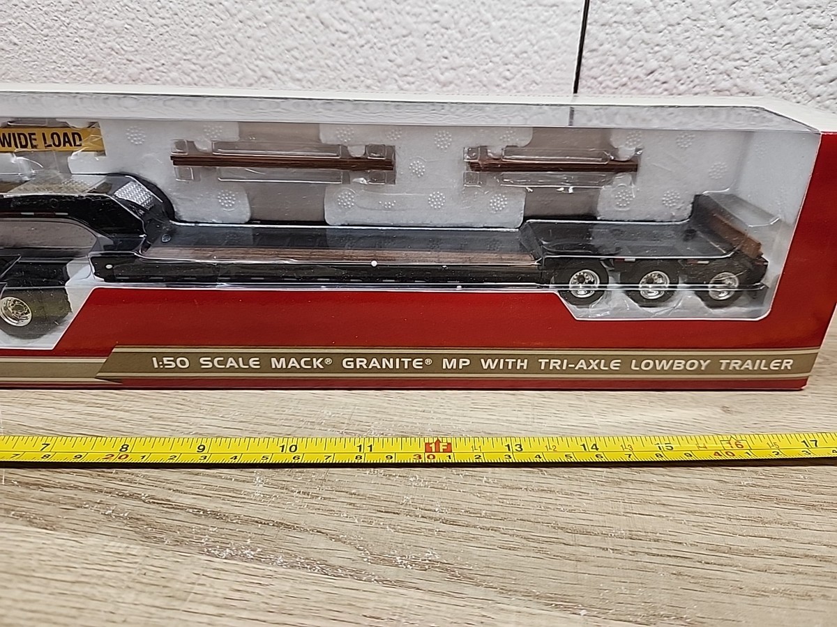 Mack Granite MP w/ Lowboy Trailer Case Construction 1/50 First Gear - Jeux & Jouets