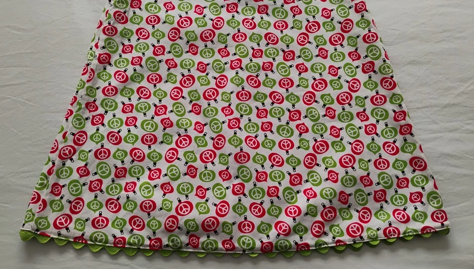 Handmade Holiday Peace Sign Girls Jumper Dress Sz 6 Red Green EUC - Image 3 of 4