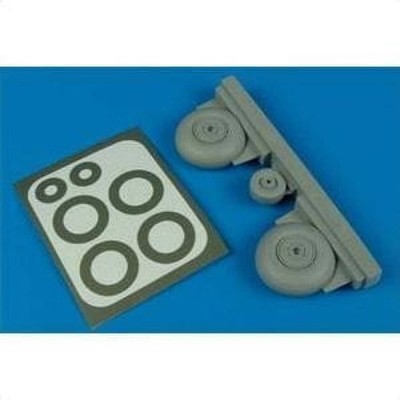 C-47 Dakota wheels & paint masks - TRUMPETER / 1:48 - Aires 4446