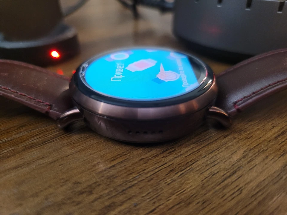 Reloj inteligente Fossil Generation 3 Borgoña (usado) en buen estado. Foto 4 de 4