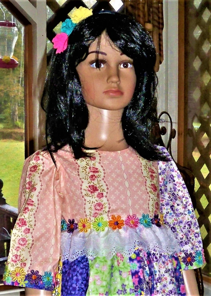 Girls Handmade One Of A Kind Flower W/Hair Decor Dress. Size 3-4T. 1 Available - Image 2 of 4