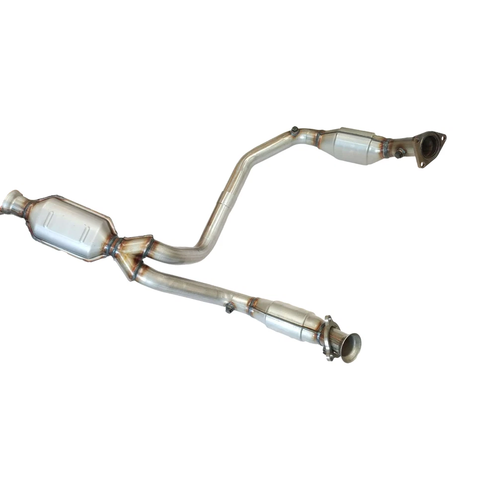 Highflow Catalytic Converter for 2009 - 2013 Chevrolet Silverado 1500 4.3L/4.8L Foto 3 de 4