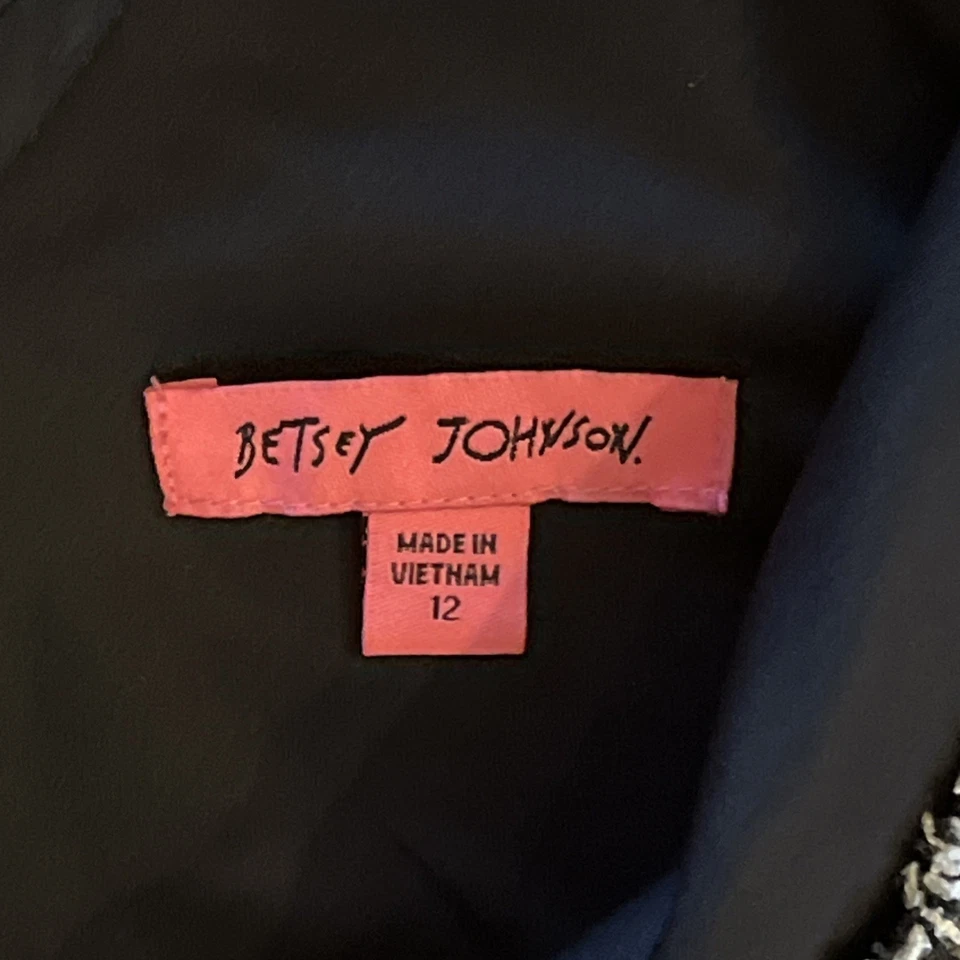 Elegante Vestido Vaina Betsey Johnson Negro Borde Perla Volantes Talla 12 Foto 3 de 4