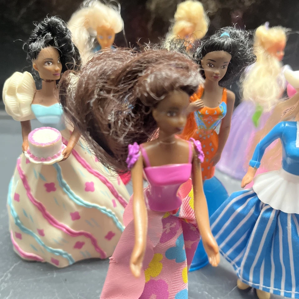 Lote Mixto De 8 Figuras Muñeca Barbie McDonalds Años 90 Happy Meal Juguetes Foto 2 de 4