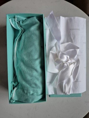 Tiffany & Co. Elsa Peretti Leather Pencil Case  - Picture 4 of 9