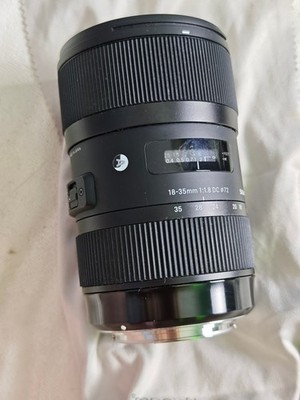 Sigma 18-35mm F1.8 Art DC HSM Lens for Canon DSLR Cameras Bundle