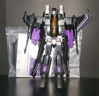 Hasbro Transformers Universe Masterpiece Skywarp