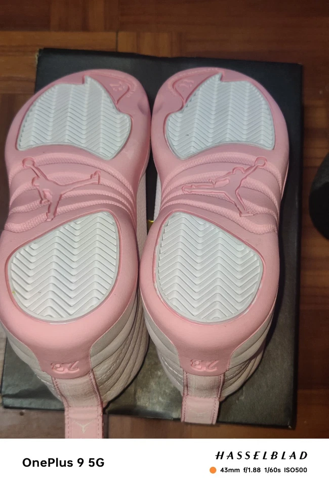 510816-600 The Air Jordan 12 “Pearl Pink” Preescolar Foto 3 de 4