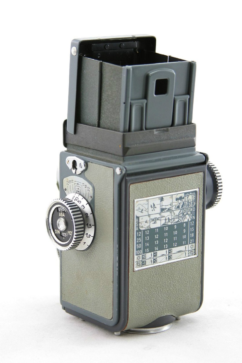Rollei Rolleiflex Grey Baby, vintage TLR 4x4 camera, lens Rollei Rolleiflex Grey Baby, vintage TLR 4x4 camera, lens
