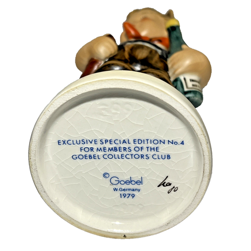 Goebel Junge Figur Hummel Valentine Joy Collector Exclusive Special Edition #4 - Bild 5 von 7