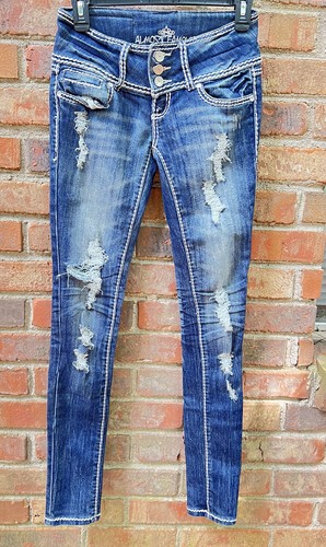 Almost Famous jeans womens