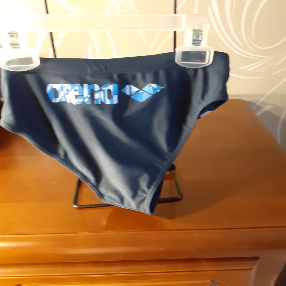 maillot de bain " ARENA" TAILLE 12 ANS  BLEU NEUF - Photo 2/2