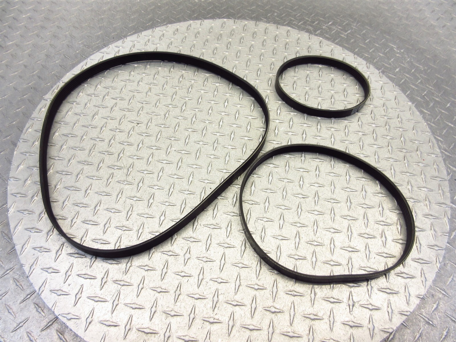 1995 Ferrari 355 F355 Spider Motronic 2.7 Main Serpentine Belts Belt