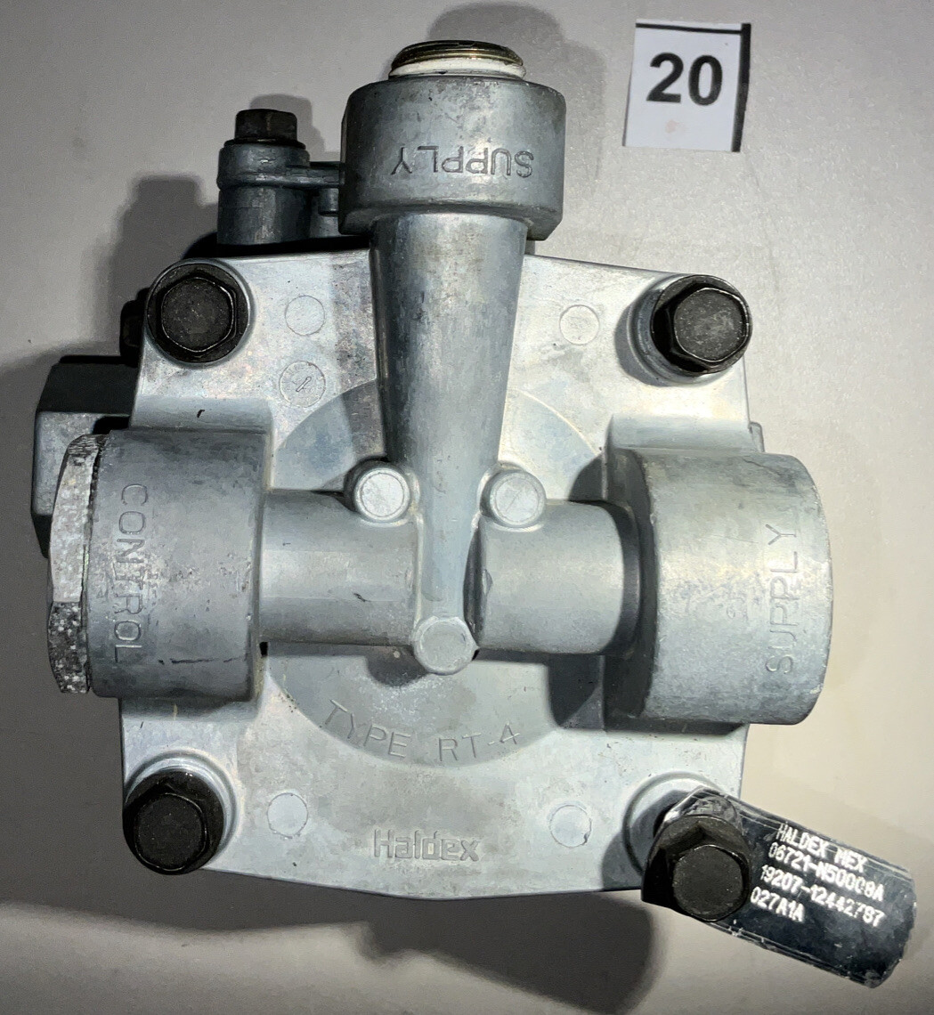 NOS Haldex Air Valve 06721-N50008A, 19207-12442787 FMTV LMTV MTV