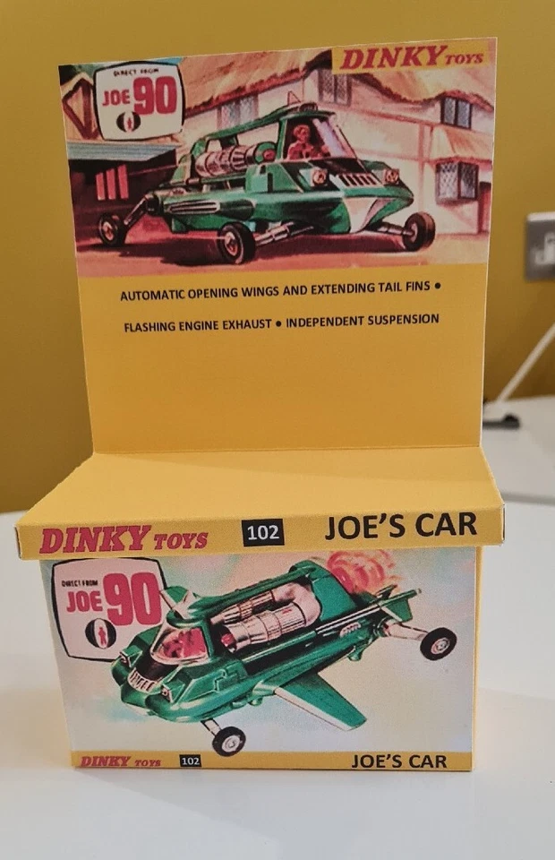 dinky 102 joes car repoduction Box and plinth only ..(MODEL NOT INCLUDED ) ..