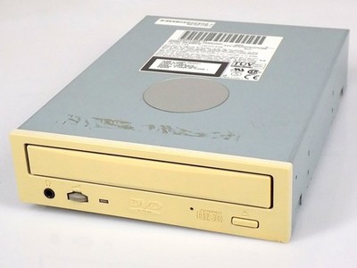 Matsushita SR-8585-B IDE ATAPI P-ATA CD DVD-ROM Reader Drive Laufwerk Beige