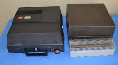 GAF 2100.R HUSH O MATIC SLIDE PROJECTOR IN ORIGINAL BOX WITH EXTRA SLIDE TRAYS