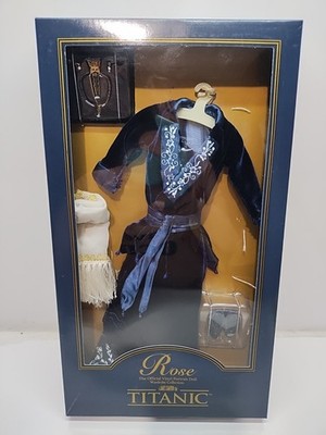 franklin mint rose titanic blue velvet flying scene outfit