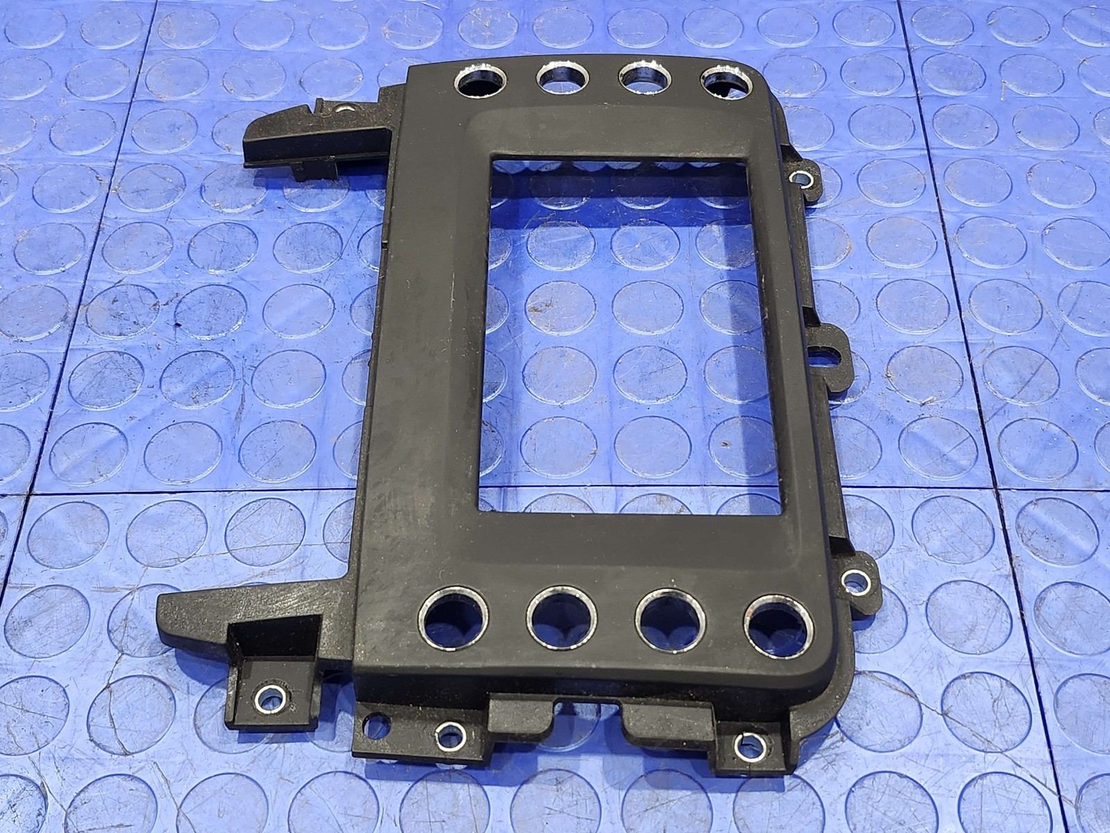 08-12 Maserati Quattroporte M139 Radio Display Screen Surround Trim Black OEM