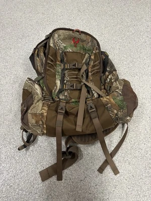 RARE! Badlands Kali Realtree Camouflage Women\'s Hunting Backpack Rifle/Bow Boot Badlands Women main image 3