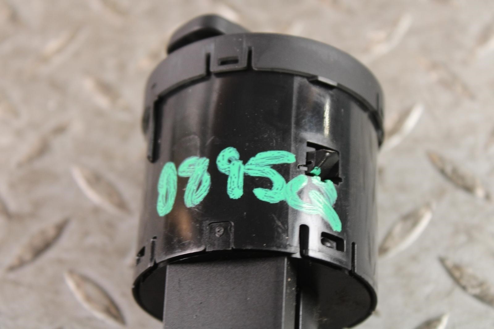 14-17 Ghibli Dash Headlight Head Light Lamp Control Switch Knob Factory OEM WTY