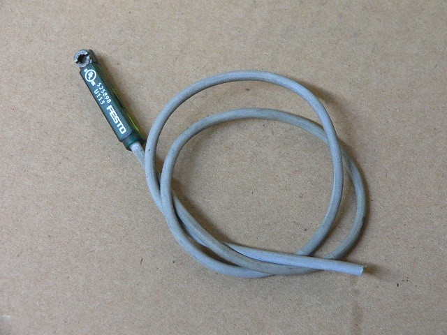 Festo 525898, U113 Smt-8M-A-Ps-24V-E-2 Smt8fps24vk25oe Proximity Sensor