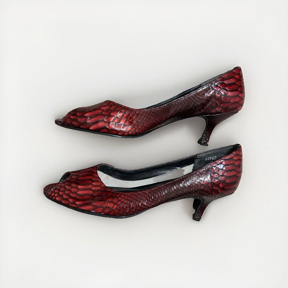 Zapatos de tacón California Magdesians para mujer de cuero rojo serpiente talla 10,5N vintage Foto 3 de 4