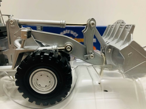 Norscot AEM Limited Edition Wheel Loader Collectible 1:64 Die-Cast Scale Model - Picture 5 of 9