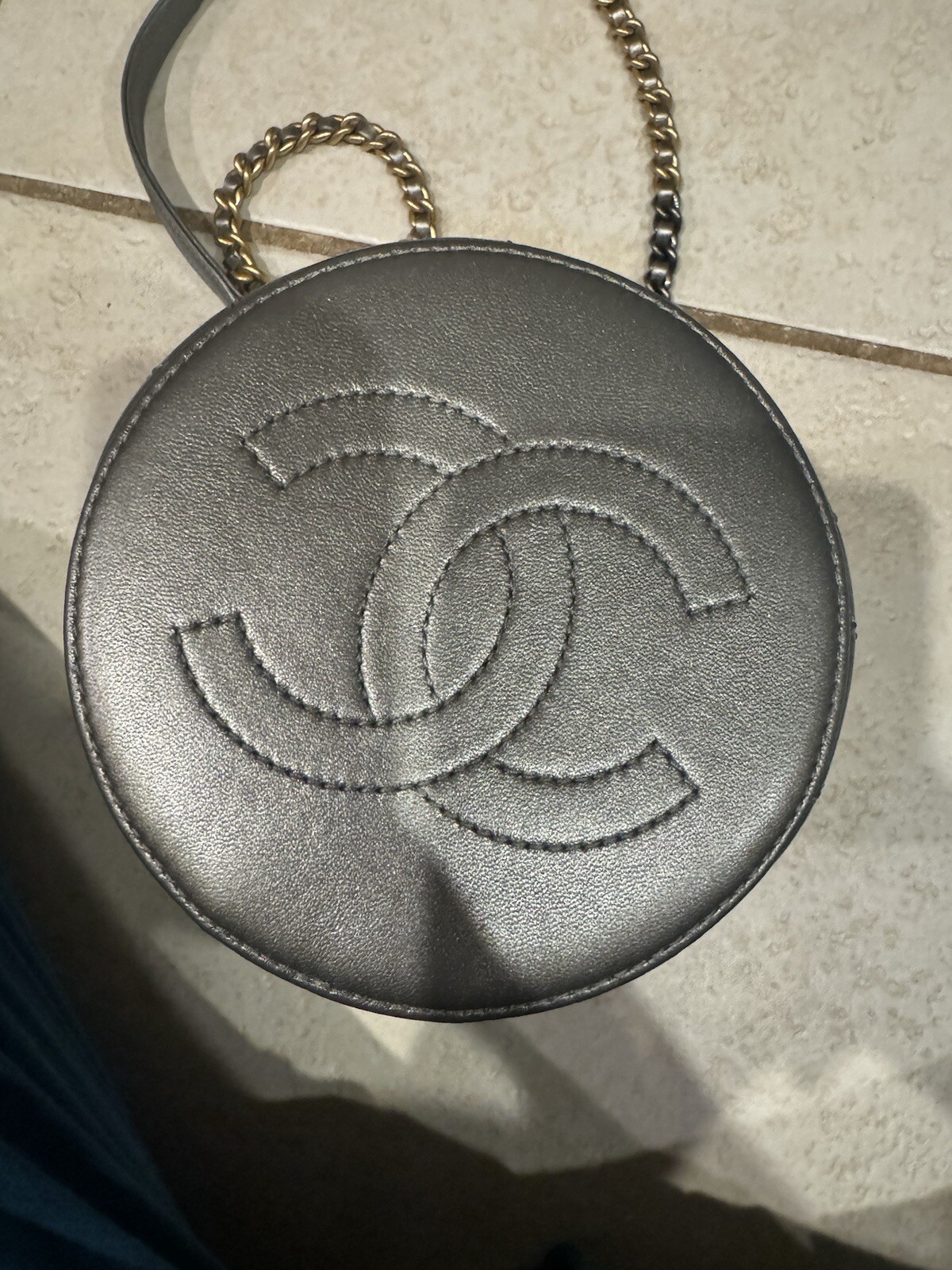 Authentic chanel bag Metallic. Never Carried. Please Look At The
