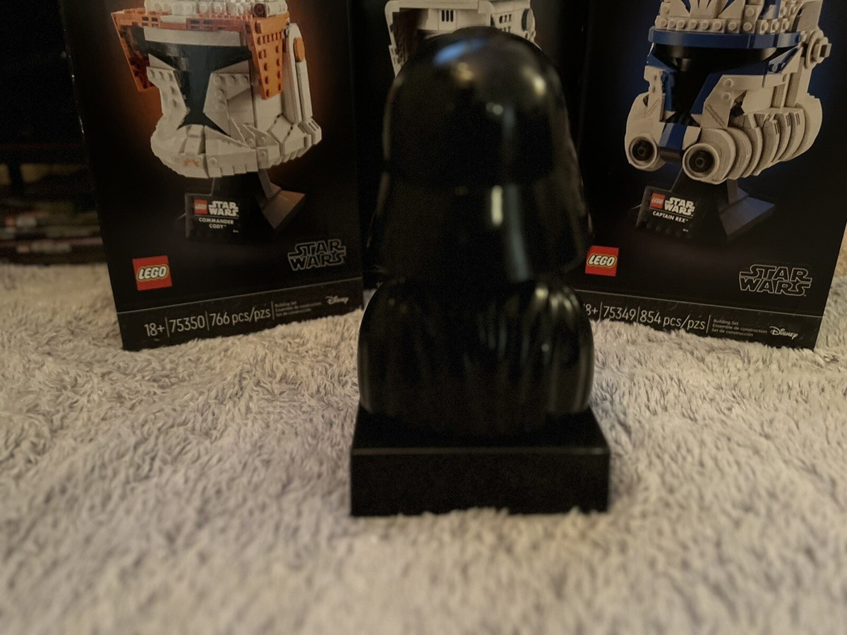 Star Wars Darth Vader 5” Gumball Dispenser Machine 2011 (No Candy