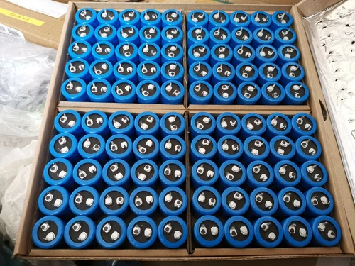 5pcs, VISHAY MAL215757689E3 - electrolytic Capacitor, Snap-in, 68µF, 450V, 68uf