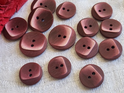 Lot De 6 Gros Boutons Vintage Lie De Vin/marron - Diamètre 2,5 Cm, 2 Trous, Occasion