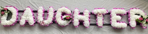 Paquete de flores funerarias seda artificial homenajes HIJA MADRE HERMANA coronas sintéticas - Imagen 3 de 9