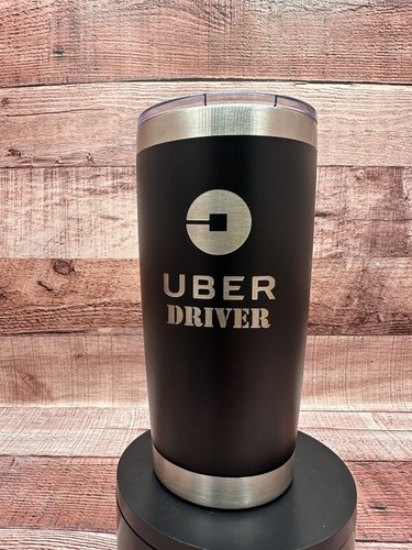 CONTROLADOR UBER - VASO AISLADO DE 2 LADOS GRABADO CON LÁSER -20 OZ -CON TU NOMBRE- - Imagen 3 de 5