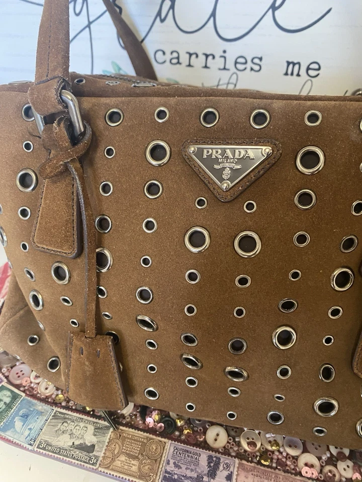Cartera mediana PRADA Vintage RARA Cuero Gamuza Marrón Muy Buen Estado Italia Foto 3 de 4