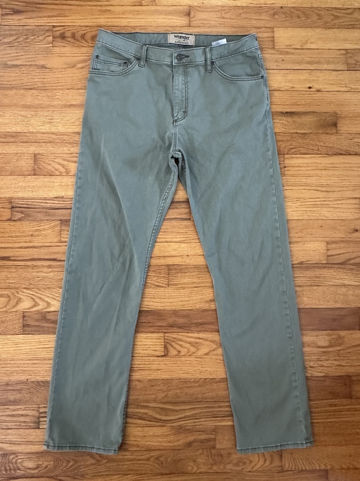Men's Wrangler Authentics Straight Fit Cotton Jeans Green Casual Workwear thumbnail 3