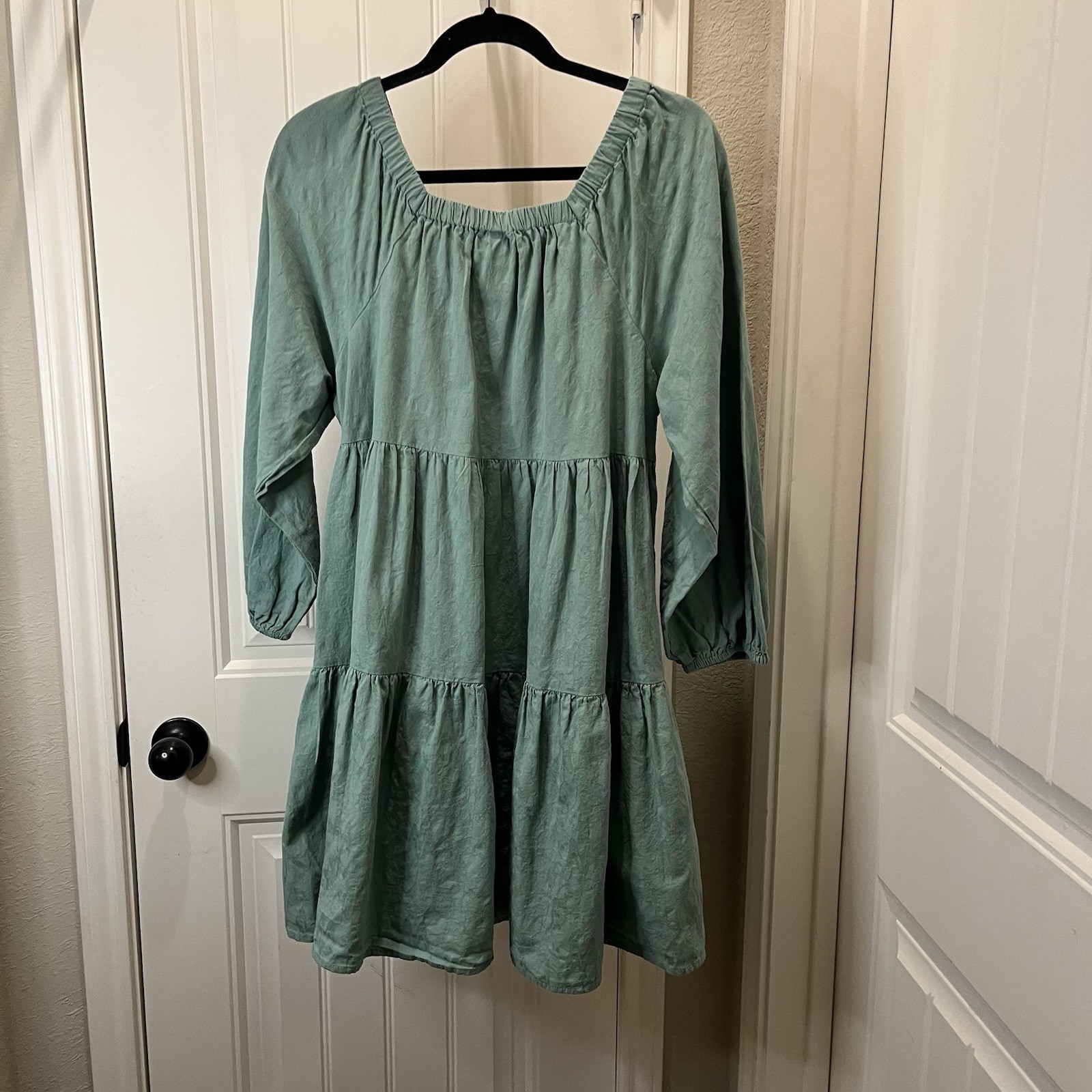 Universal Thread Light Green Embroidered Peasant … - image 9