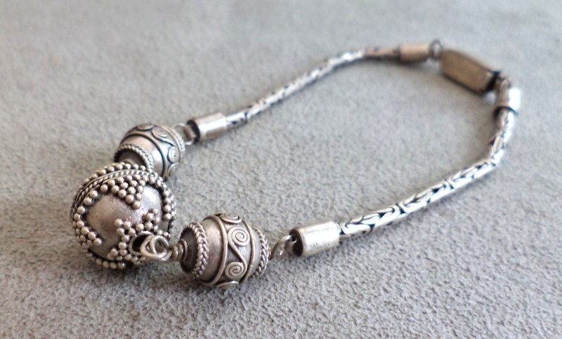 Vintage Tribal BALI Style Ethnic STERLING Silver BEAD BRACELET 7.5" Byzantine