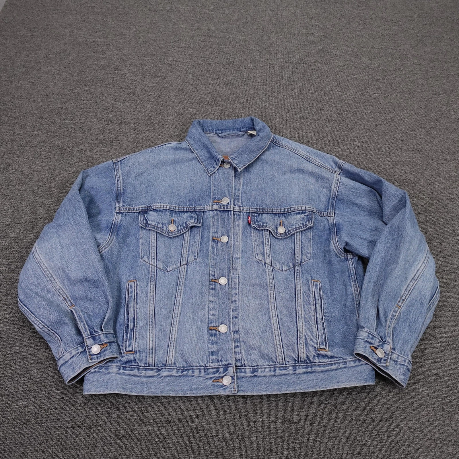 Levi's Jacket Mens Large Blue Denim Button Front Bomber Unlined Trucker Casual
Opens in a new window
